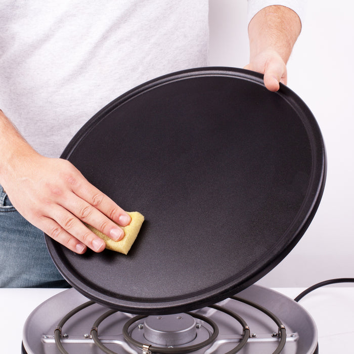 Duronic PM152 electric crepe maker non-stick pan for effortless cooking grease-free