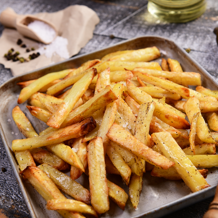 Delicious crispy homemade air fryer fries made using the Duronic AF34 large air fryer