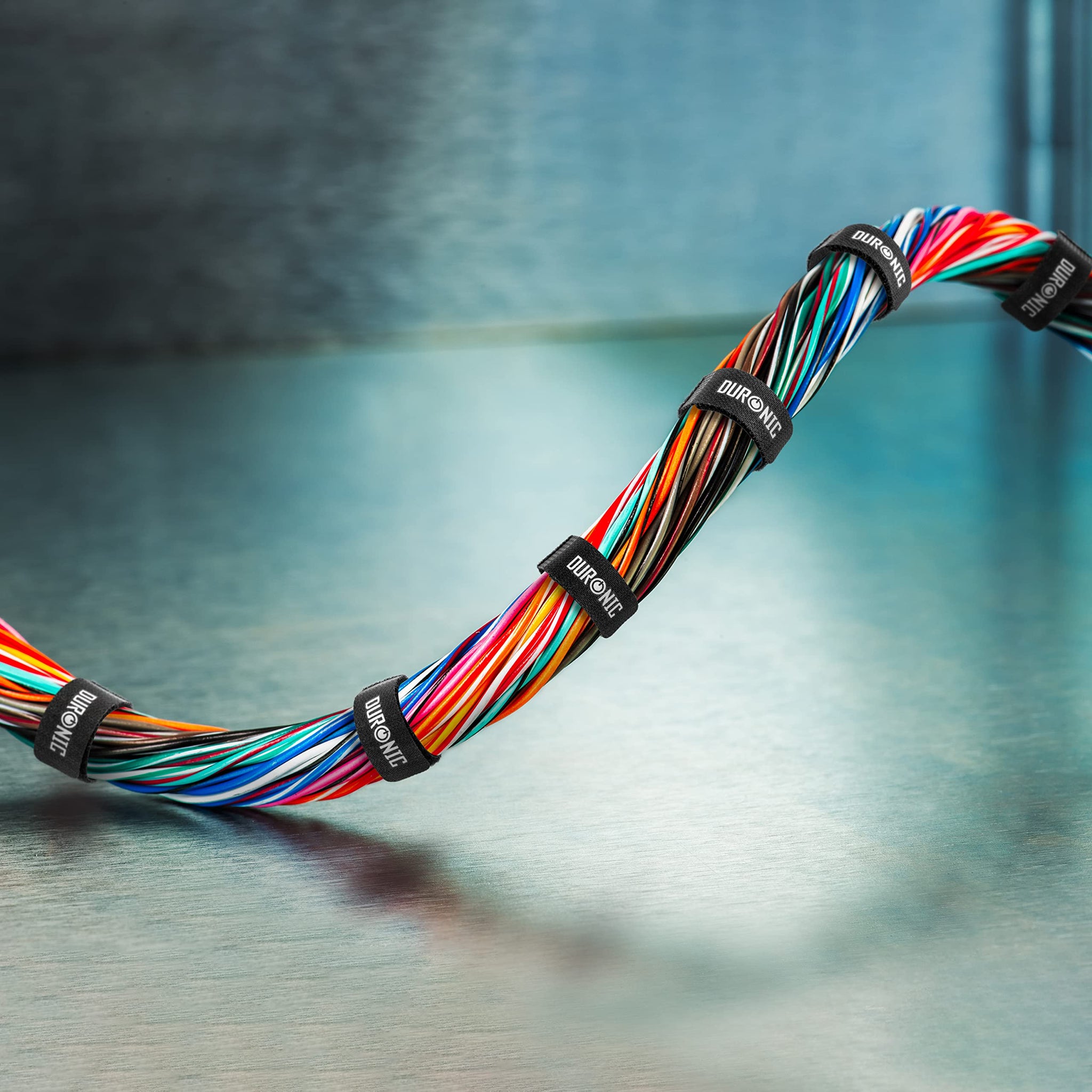 Duronic Cable Ties 24STRAP Reusable Hook and Loop Cable Fastening Straps 24 Pack Black Nylon Wire Management Ties Adjustable Cord Organiser for Tidy Desk, Work, HDMI, TV, USB-C Chargers