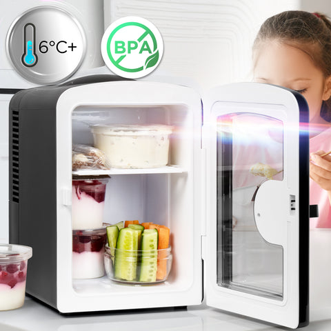 Duronic Mini Fridge Warmer storing healthy snacks beside child, featuring BPA free cooling icons.