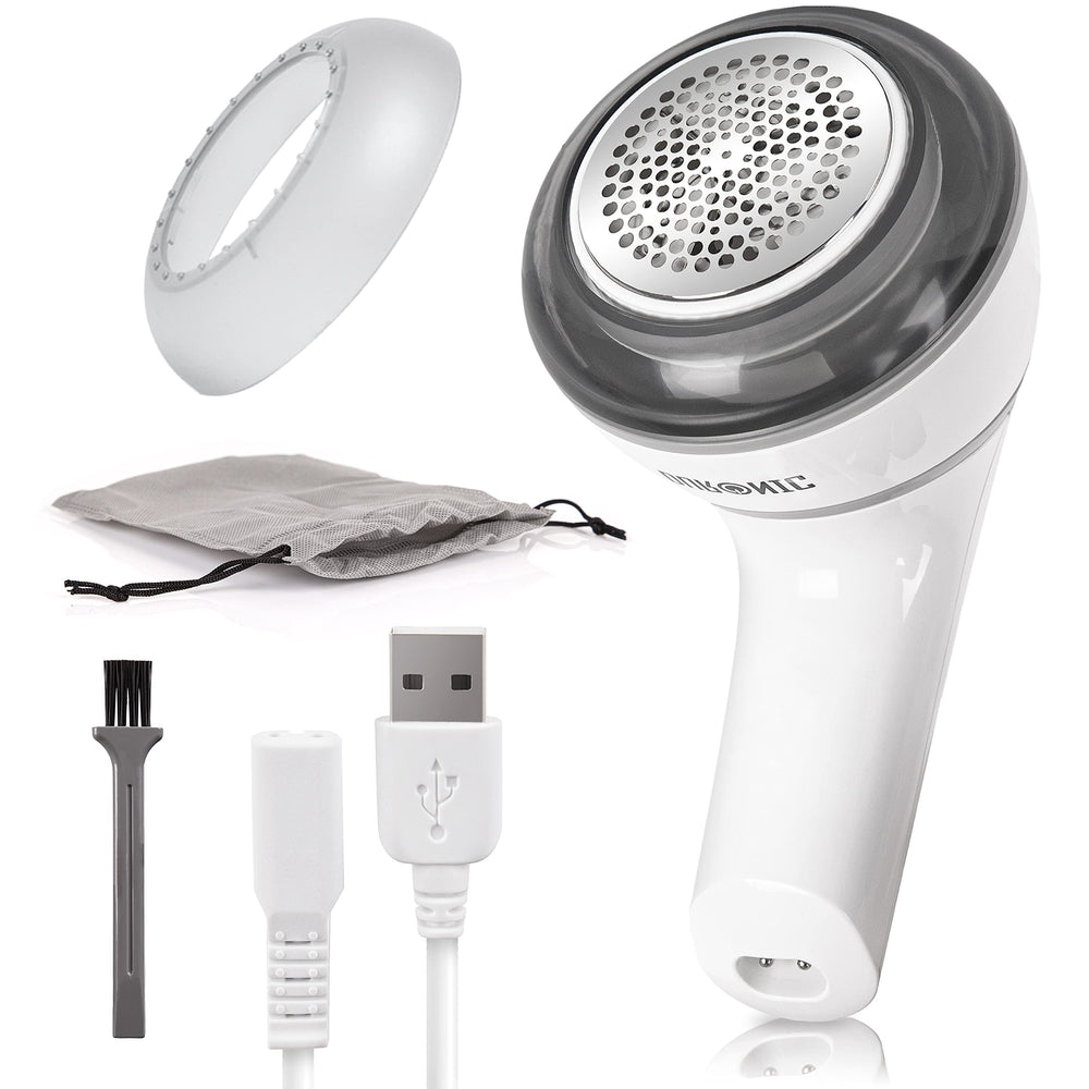Duronic Fabric Shaver with USB cable, cleaning brush, and storage pouch.